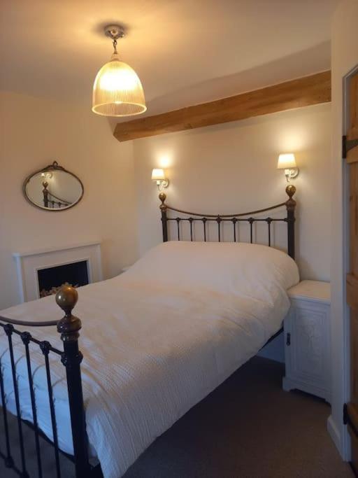 Cosy 2 Bed Cottage Between Snowdonia And The Sea Llandegai Εξωτερικό φωτογραφία