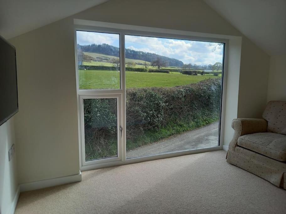Cosy 2 Bed Cottage Between Snowdonia And The Sea Llandegai Εξωτερικό φωτογραφία