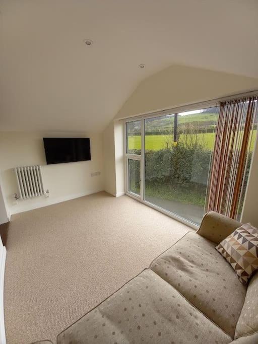 Cosy 2 Bed Cottage Between Snowdonia And The Sea Llandegai Εξωτερικό φωτογραφία