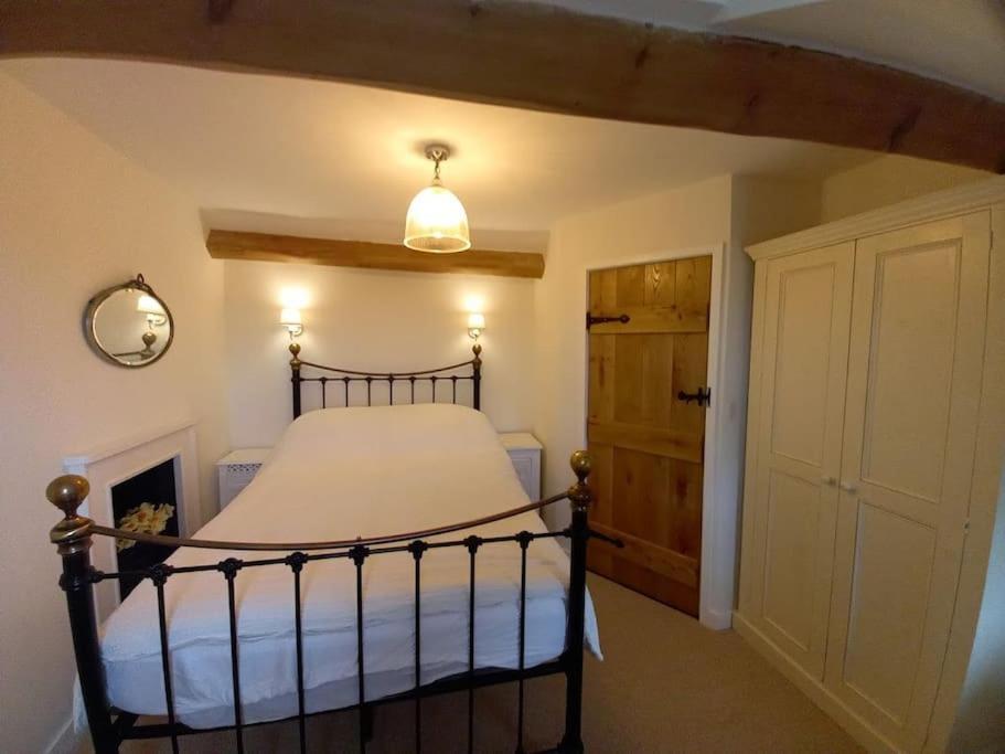 Cosy 2 Bed Cottage Between Snowdonia And The Sea Llandegai Εξωτερικό φωτογραφία