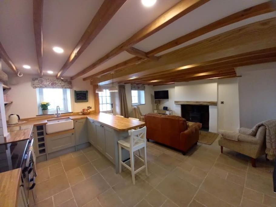Cosy 2 Bed Cottage Between Snowdonia And The Sea Llandegai Εξωτερικό φωτογραφία